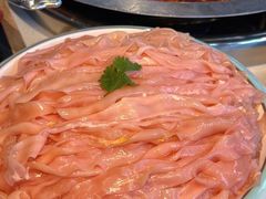 -茅草房·河畔园林火锅