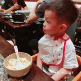 周末来很多人排队～装修很有特色