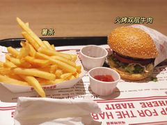 -The Habit Burger Grill 哈比特汉堡(复兴soho店)