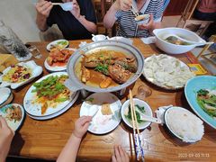 -东来菜馆•手抓海鲜家常菜•海鲜锅贴(鸽子窝店)