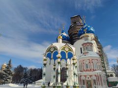 -谢尔盖圣三一大修道院