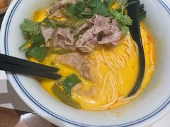 -巷子宽·酸菜鱼(迪士尼小镇店)