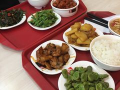 -来必堡(娄山关路店)