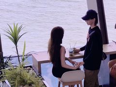 -抱抱地球咖啡馆(国家海洋博物馆店)