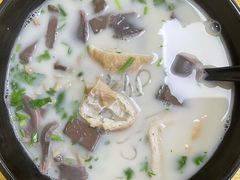 -津津老鸭粉丝馆(正东路店)