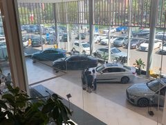 -北京宝诚宝马4S店