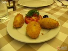 马介休球-船屋葡国餐厅