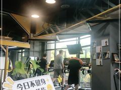 -可逸运动24小时健身