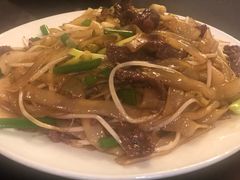 干炒牛河-伍湛记 · 广州老字号(龙津中路店)