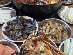 -鸿顺老铁锅美蛙鱼府(解放碑店)