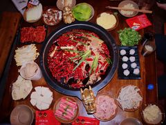-黄潇洒老火锅(九眼桥宏济巷店)