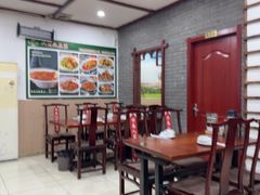 -湖南人家湘菜馆(镇江路店)
