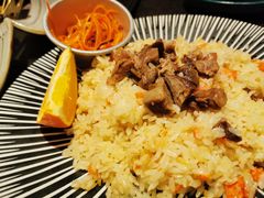 金桃手抓饭-丝路金桃·新疆菜(徐汇店)