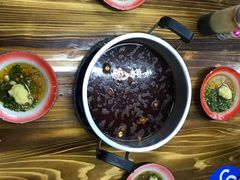 -咏勝锑锅麻辣烫(净居寺路总店)