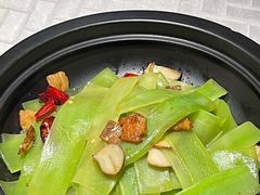 香嗜青笋煲-马仕玖煲·融合菜·酥不腻烤鸭(人大店)