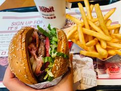 -The Habit Burger Grill 哈比特汉堡(复兴soho店)