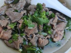 -大众跷脚牛肉馆·非遗传承单位(峨眉山店)