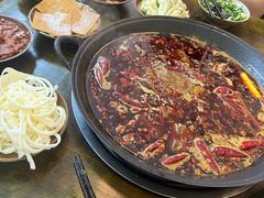 -黄潇洒老火锅(九眼桥宏济巷店)
