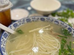 -桥香园云南过桥米线(金马碧鸡店)