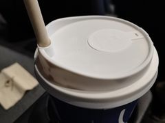 -瑞幸咖啡(镇江新城吾悦广场店)