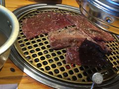 -唯成•韩国炭火烤肉 유성고기