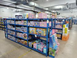 -逝水玩具折扣店