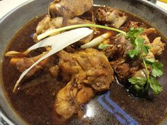-运气牛自助酱大骨火锅(南京东路店)