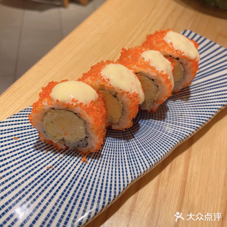 18元/个，年糕绵软，海苔咬不动，年糕里的芝士很腻