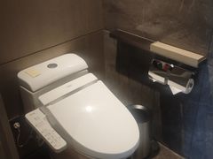 -深圳国际会展中心希尔顿酒店(前海华发冰雪世界店)