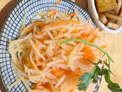 炝拌土豆丝-玖鲜小笼(中山广场店)