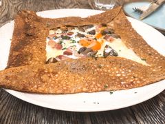 鸡蛋蘑菇熏肉荞麦可丽饼-RAC BAR(安福路店)