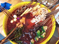 钵钵鸡-钟方模白家肥肠粉(春熙店)