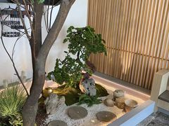 -蜜桃餐厅·伴山(湖滨商业街店)