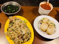 -舒蔡记生煎菜饭(云南中路店)