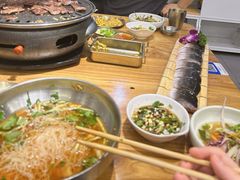 -青瓦餐厅·生鱼片·韩园烤肉(西塔店)