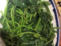 清炒红苕尖-百年神厨·地道川菜(清江西路店)