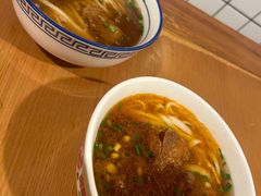 -矮子粉店1985·长沙米粉(湘春路店)