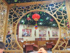 -袁小二大东北铁锅炖(吉祥村总部)