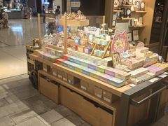 -猫的天空之城概念书店(苏州诚品店)