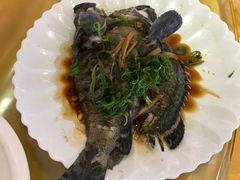 -覃记海鲜美食餐厅