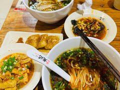 -湘人龙记老长沙米粉(鸟巢店)
