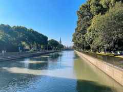 -金桥现代产业园区-停车场