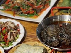 -李双猪·小龙虾·烧烤·羊肉煲(乐山店)