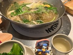 -左庭右院鲜牛肉火锅(金山万达店)