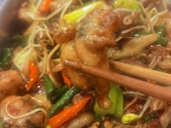 -鸿顺老铁锅美蛙鱼府(解放碑店)