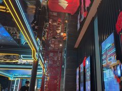 -屋有岛沉浸游戏旗舰店(中山公园店)