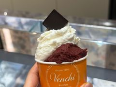 -VENCHI 闻绮(上海佛罗伦萨小镇店)