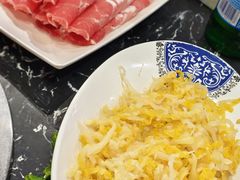 -楼外楼大刀肉传统火锅居(繁荣路店)