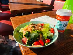 烟熏三文鱼沙拉-FATBURGER 特富客汉堡(外交公寓店)