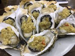 炭烧蒜蓉生蚝-贞姨美食·老字号海鲜大排档